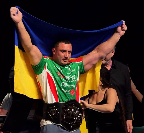 Новини Тернополя - фото з Тернополянин Олег Петренко став чемпіоном світу з армрестлінгу
