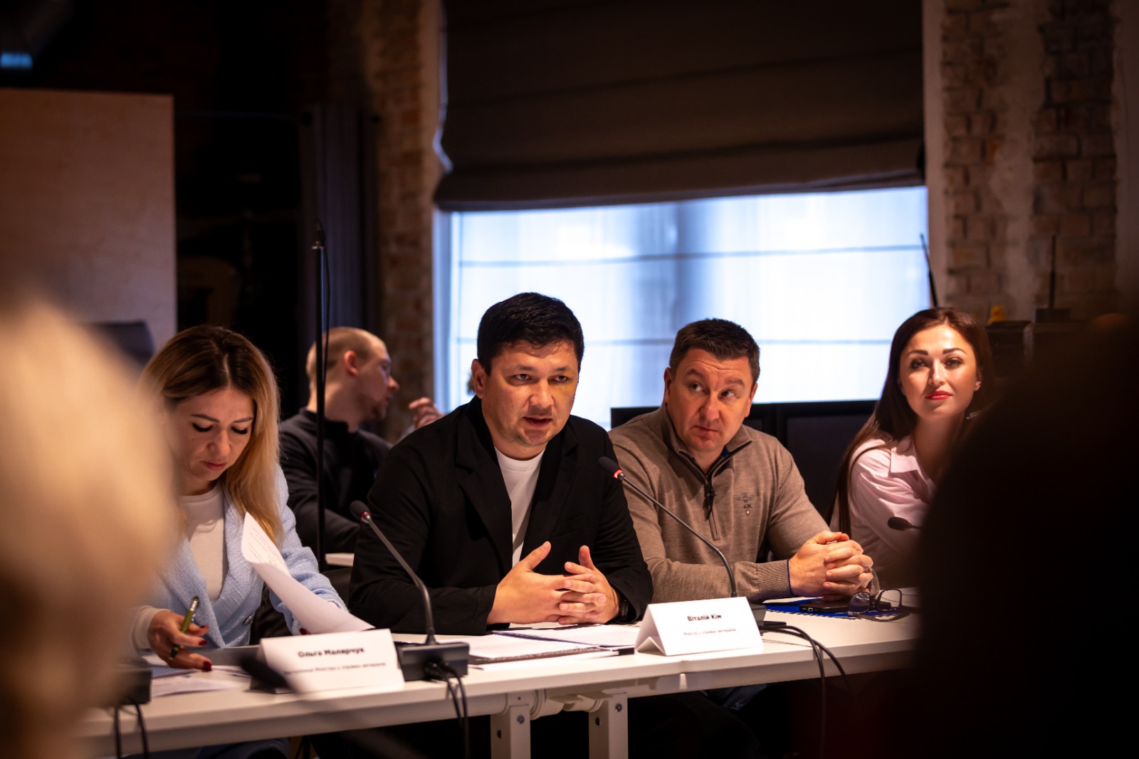 Новини Житомира - фото з 100 днів оновленої команди Мінветеранів: працевлаштування, реформа супроводу та створення меморіальних кладовищ у регіонах
