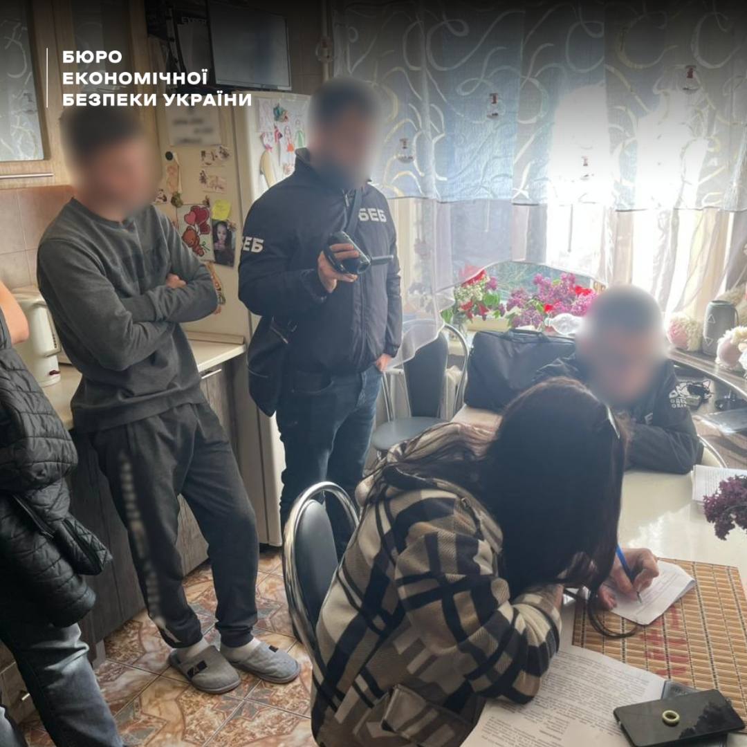 Новини Тернополя - фото з Тютюнова схема на 35,7 млн грн: дев’ятьох осіб судитимуть за незаконне виробництво та збут